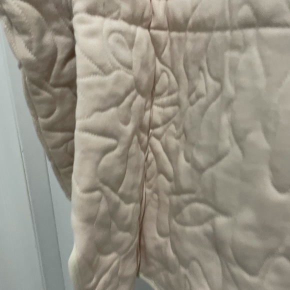 Mango - Picture 16 of 16